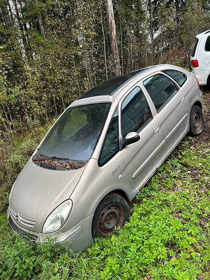 Citroen Xsara Picasso 1.8 bensa osina