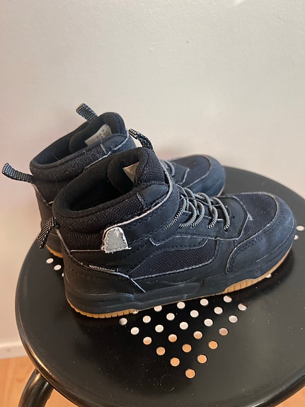 H&M kengät koko 28