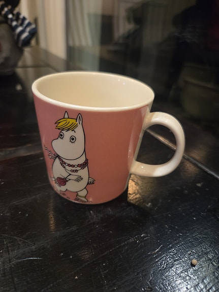 Niiskuneiti pinkki