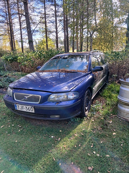 Volvo v70 2.4D d5 vm-02 osia