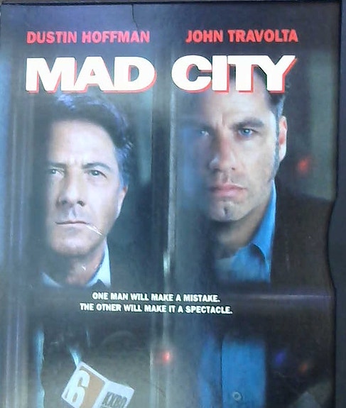 Mad City - DVD-elokuva (Dustin Hoffman, John Travolta, suomitekstit)