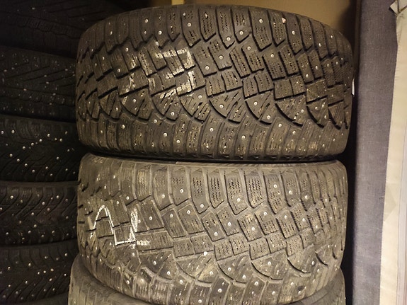245/45/17 continental nastarenkaat 2 kpl ,pinta 6mm.