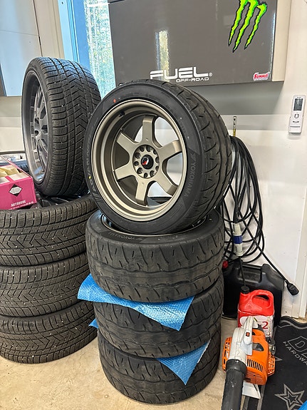 JR12 alle 500km ajettu setti semi slicksellä