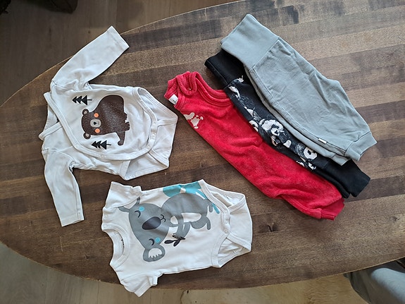 Pieni unisex vaatepaketti 62