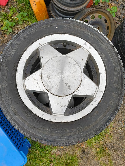 Mazda 323 kesärenkaat