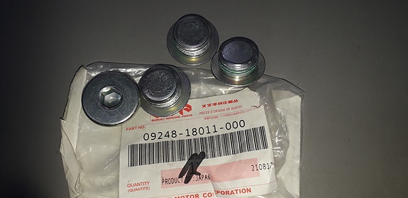 Sylinterilohkon proppu Suzuki Vitara / Sx4 / Carry / Swift / Grand Vitara