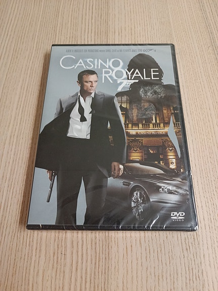 (Avaamaton)Casino Royale DVD