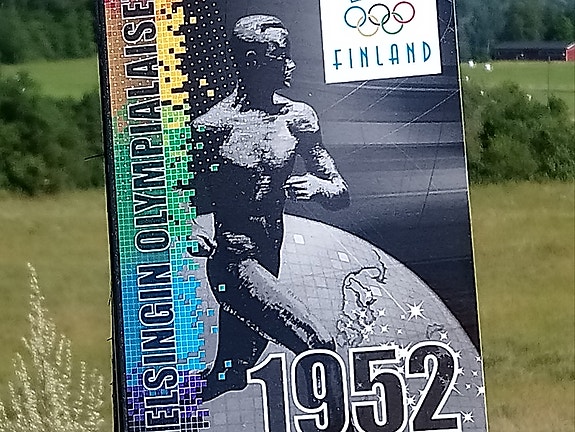 Helsingin Olympialaiset 1952 Vihko plus Kullanvärinen laatta. Laatan koko