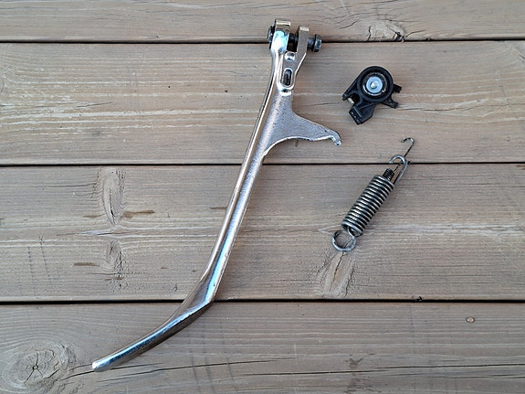Honda Shadow sivutuki + anturi