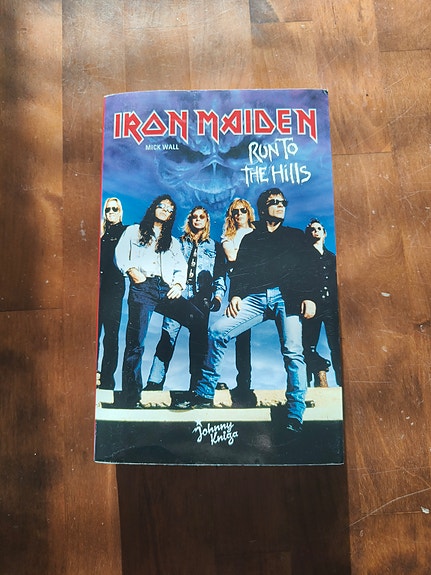 Iron Maiden Kirja