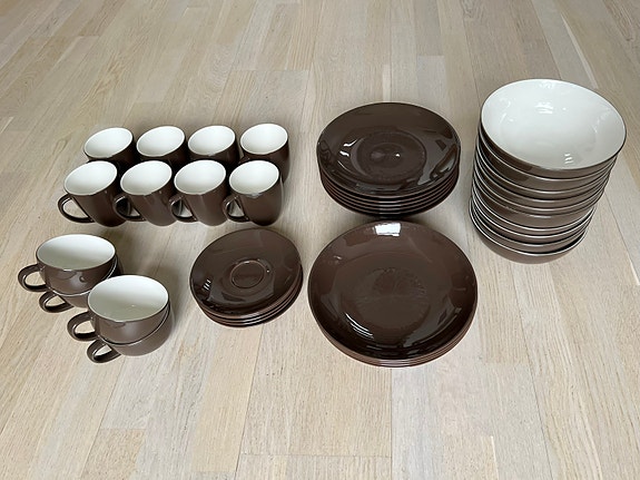Arabia 24h ruskea (coffee) astiasto