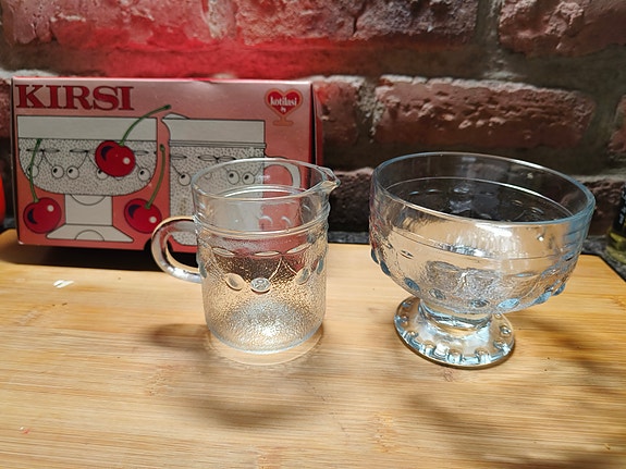 Riihimäen lasi Kirsi sokerikko ja kermakko