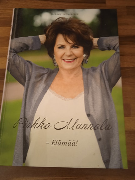 Kirja Pirkko Mannola