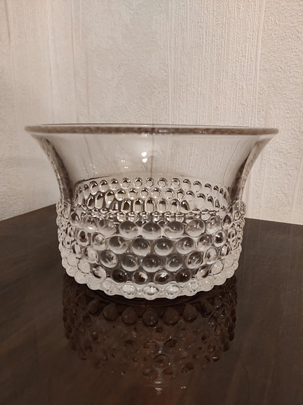 Nuutajärvi Näppyläkulho kirkas. Design Saara Hopea