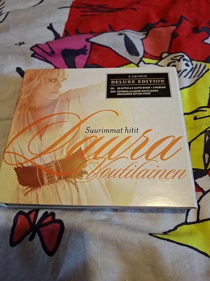 Laura Voutilainen Suurimmat Hitit Deluxe Edition CD-levy