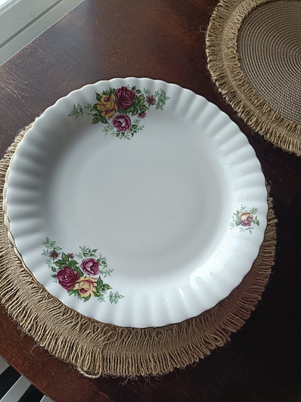 Ruusu Lautanen 24 cm posliini