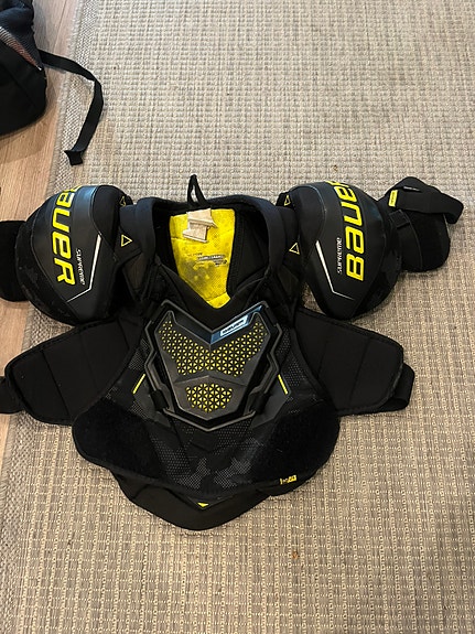 Bauer supreme rintapanssari Int/L