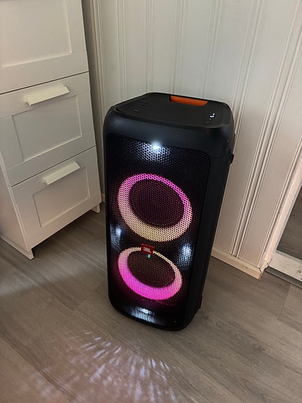 Vuokrataan JBL 300 bilekaiutin Salo