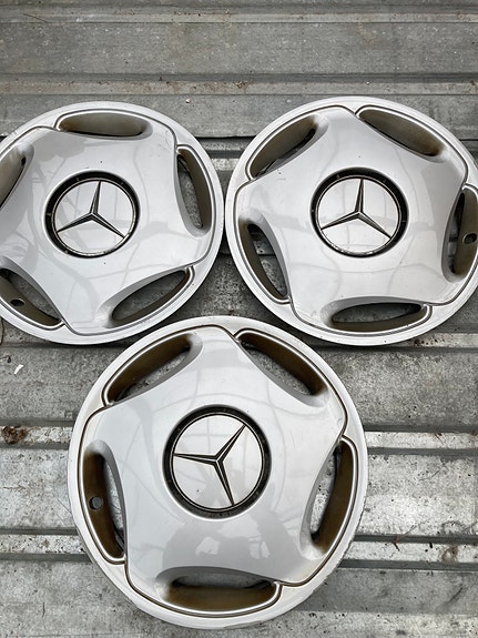 Mercedes pölykapseli 16”