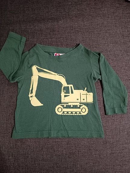 Taaperon kaivinkone -aiheinen paita, hohtaa pimeässä koko 90