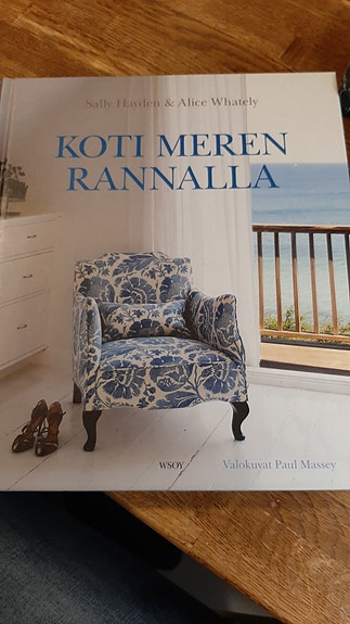 Koti meren rannalla kirja