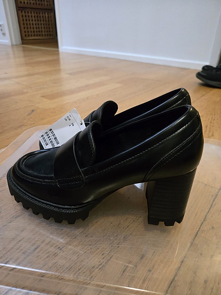 H&M naisten kengät (35)