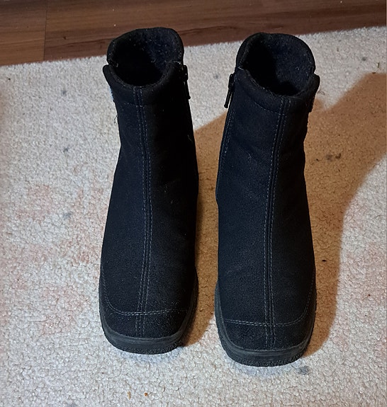 Pomar goretex nilkkurit