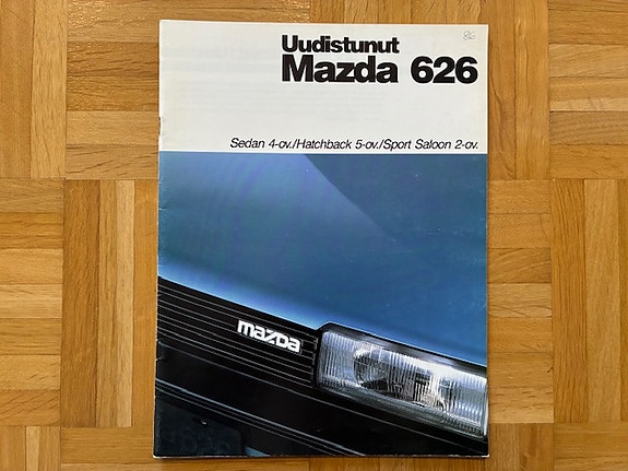 Esite Mazda 626 GC 1985 / 1986 - sedan - sport saloon - hatchback