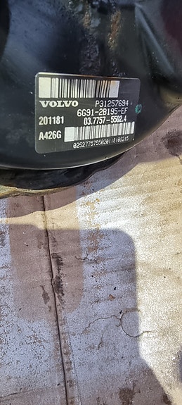 Volvo V70 mk3 2.4 D 2008, jarrutehostin 31257694