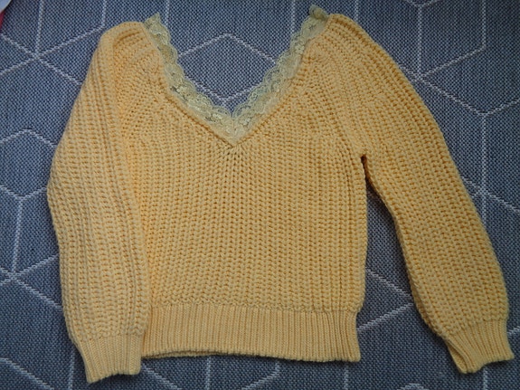 Naisten neule koko XS - S