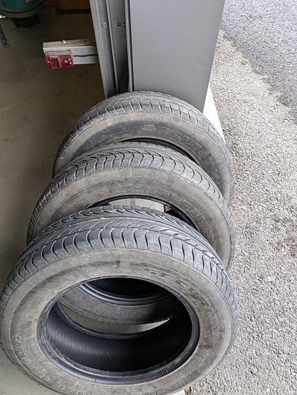vanhat security bk903 trailerin renkaat 3kpl 195/65R15