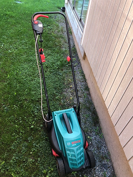 Bosch Rotak 32 Sähköruohonleikkuri 32 cm vihreä