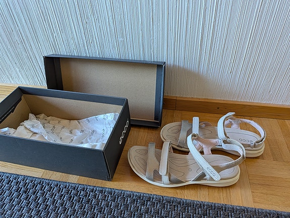 Ecco sandaalit, koko 37