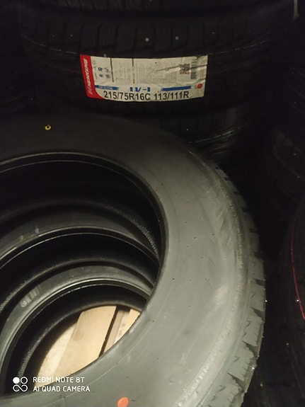 Uudet 215/75R16"C pakun nastarenkaat