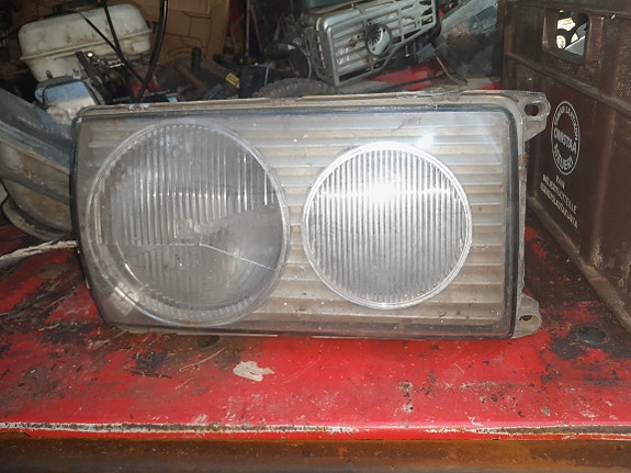 Mercedes benz w123 ajovalo
