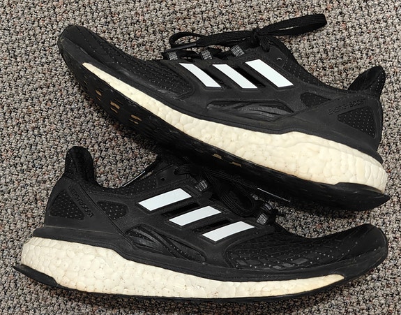 Adidas Energy Boost naisten juoksukengät