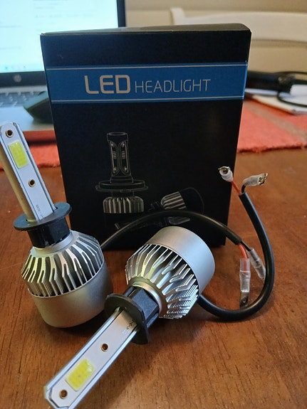 Polttimot, LED-valot,ajovalot