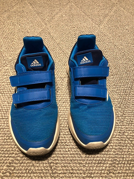 Adidas lasten lenkkarit