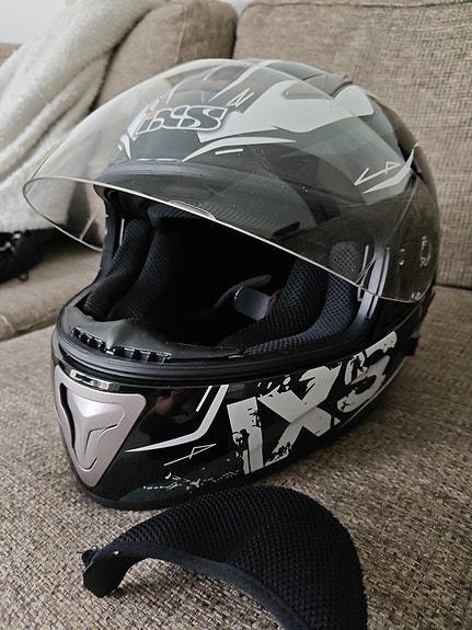 IXS kypärä
