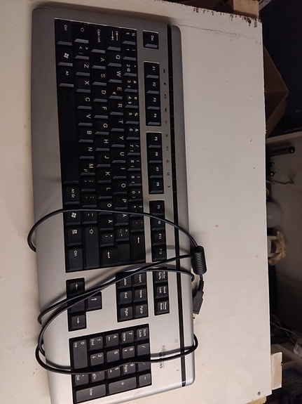 Fujitsu-Siemens Langallinen näppäimistö usb
