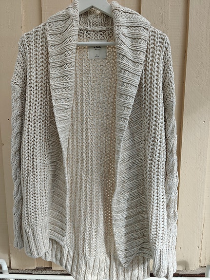 Beige neule