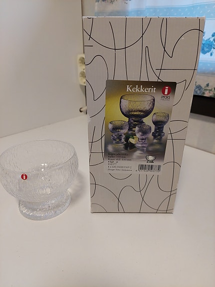 Kekkerit jälkiruokakulhot