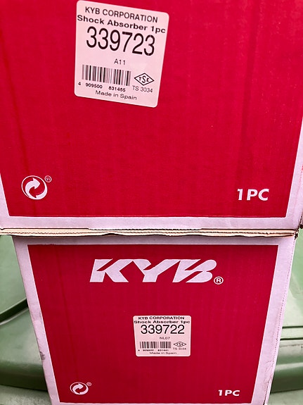 Honda Civic HB Etuiskarit KYB 06-11