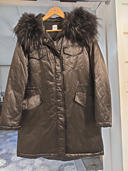 Product image 1 of 10