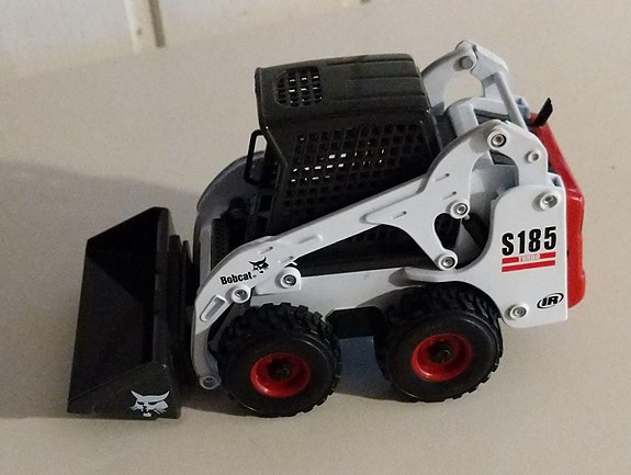 Metallinen Bobcat