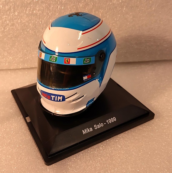 Pienoismalli Mika Salo Kypärä 1999     1/5
