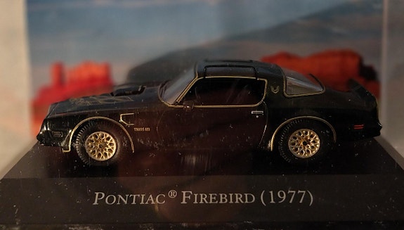 Pienoismalli Pontiac Firebird Trans Am  1/43