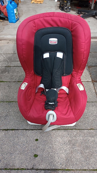 Britax Turvaistuin 18 kg punainen