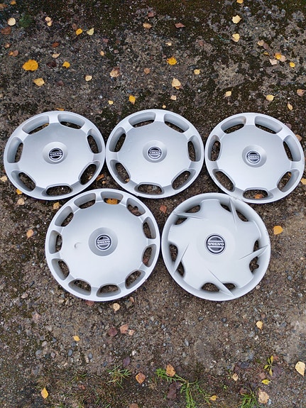 Volvo 15" pölykapselit 5kpl