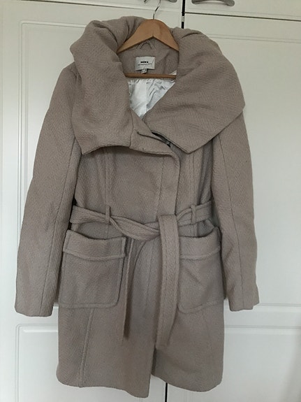 Product image 1 of 7